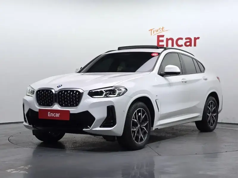 2023 BMW X4 с пробегом 35 239 км