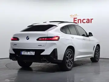 2023 BMW X4 с пробегом 35 239 км