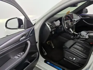 2023 BMW X4 с пробегом 35 239 км