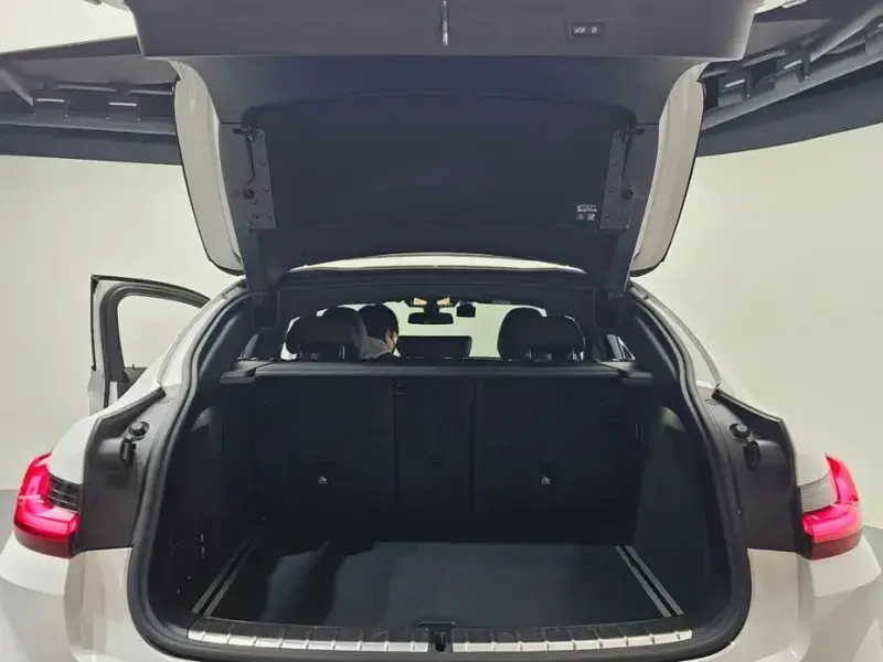 2023 BMW X4 с пробегом 47 497 км