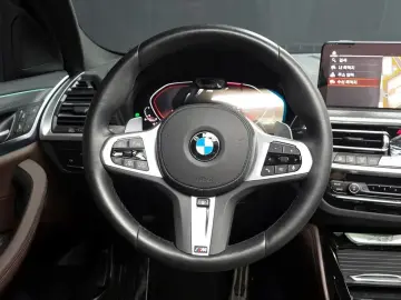 2024 BMW X4 с пробегом 24 132 км