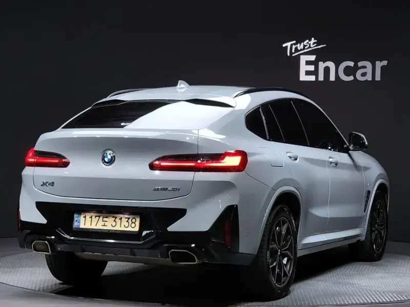 2023 BMW X4 с пробегом 71 837 км