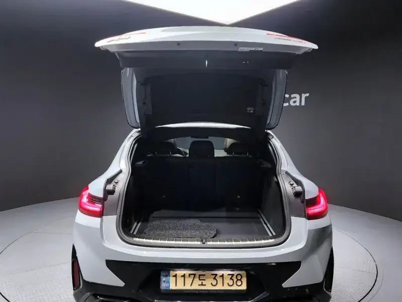 2023 BMW X4 с пробегом 71 837 км
