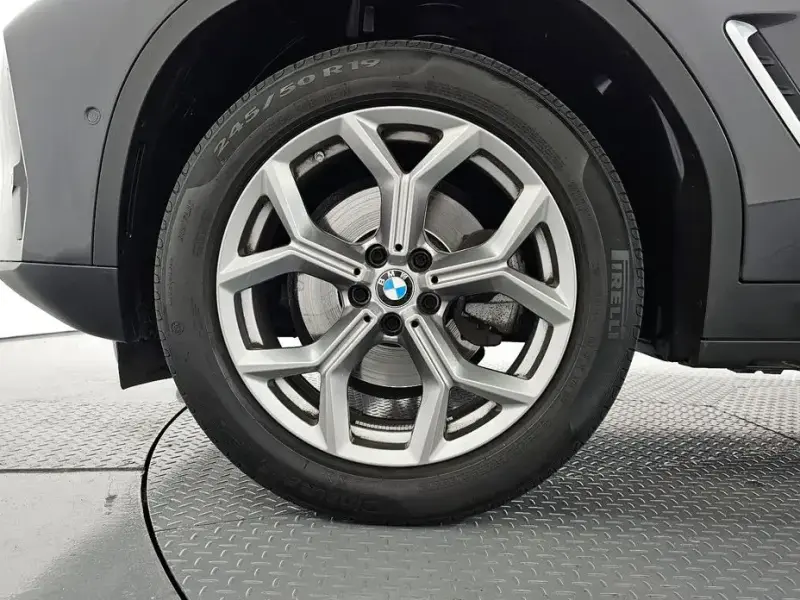 2023 BMW X4 с пробегом 58 272 км