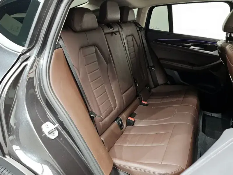 2023 BMW X4 с пробегом 58 272 км