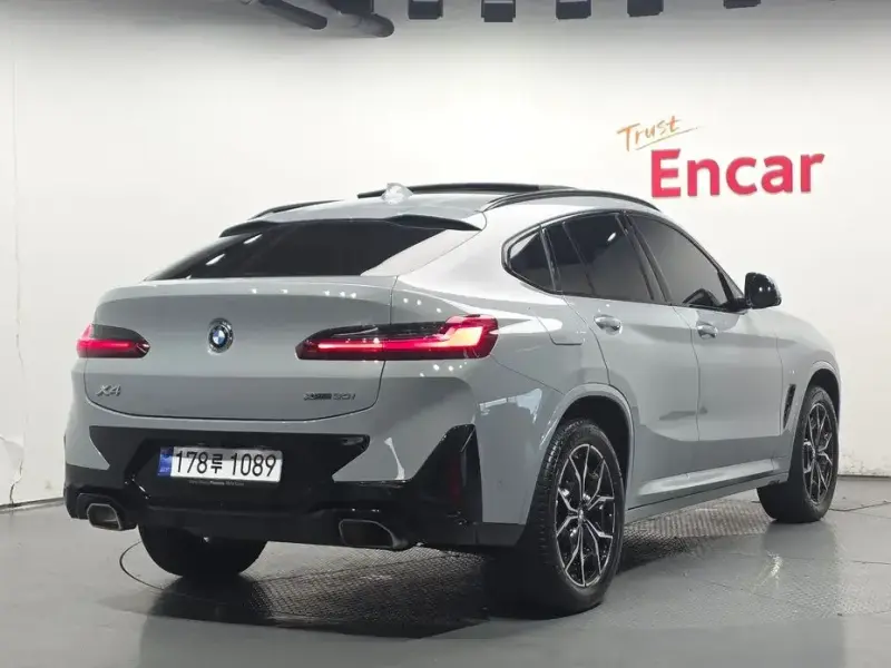 2024 BMW X4 с пробегом 28 344 км