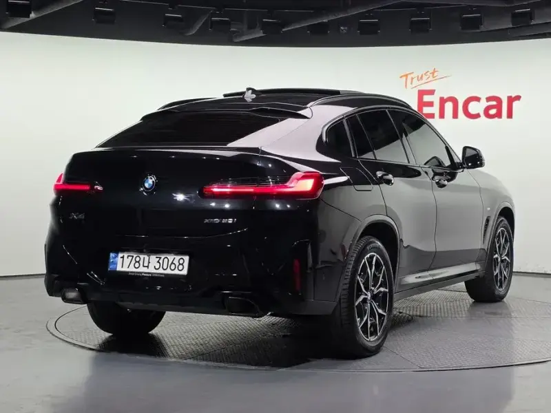 2023 BMW X4 с пробегом 34 133 км