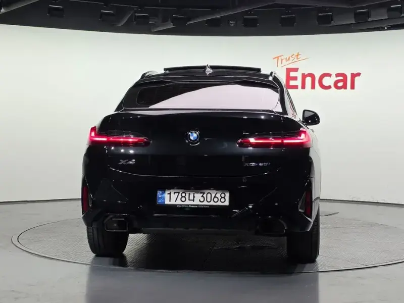 2023 BMW X4 с пробегом 34 133 км
