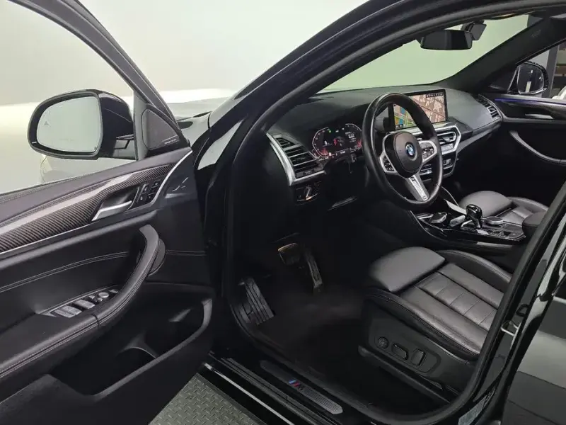 2023 BMW X4 с пробегом 34 133 км