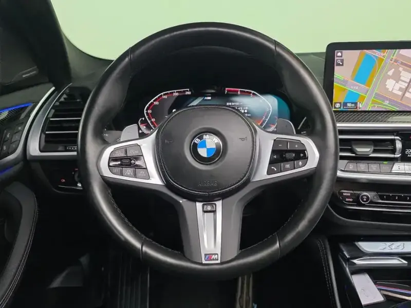 2023 BMW X4 с пробегом 34 133 км