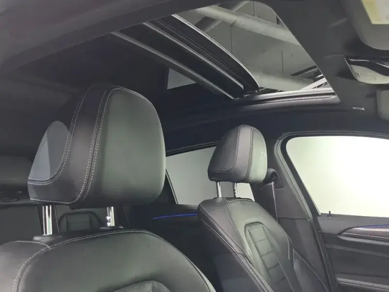 2023 BMW X4 с пробегом 34 133 км