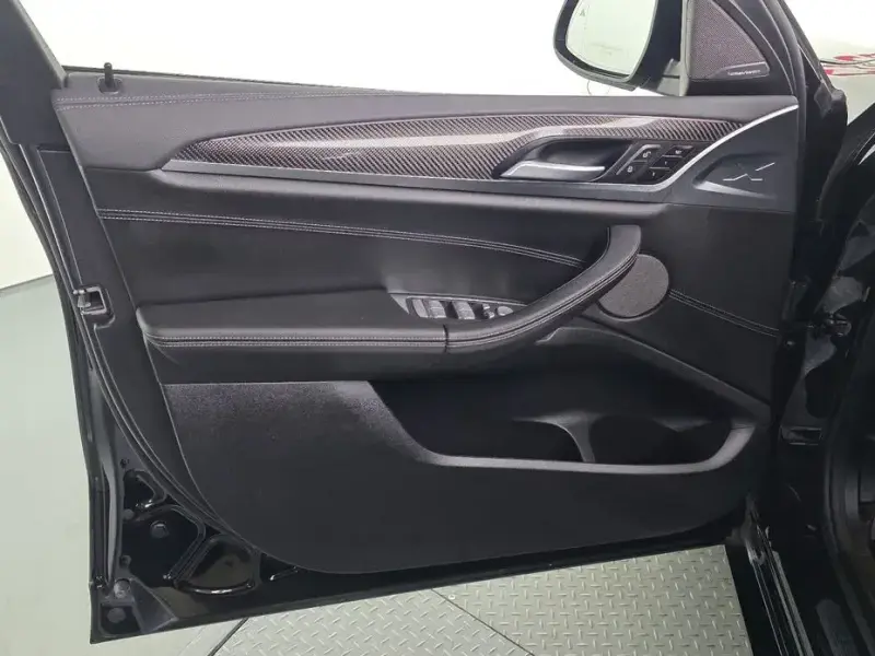 2023 BMW X4 с пробегом 34 133 км