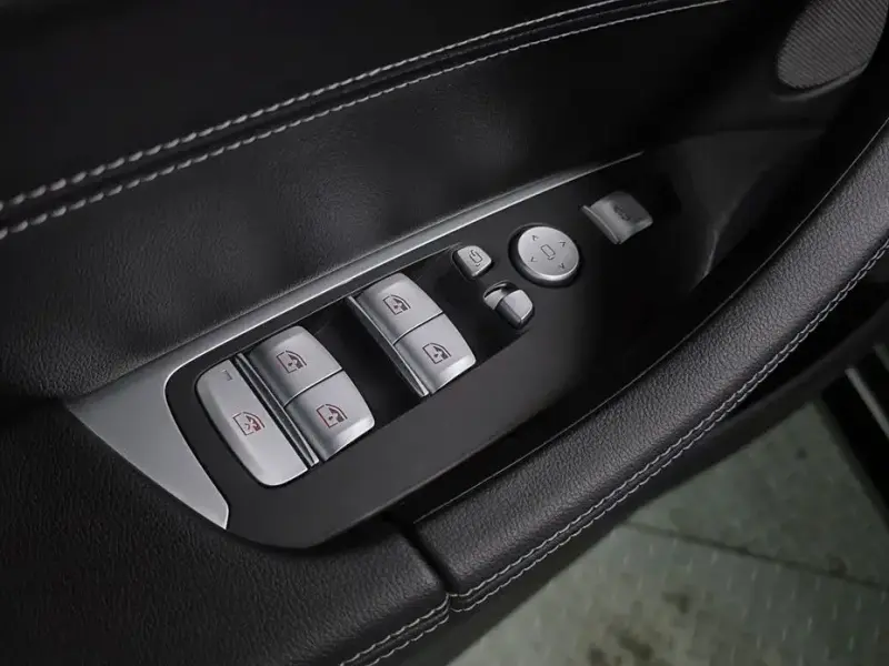 2023 BMW X4 с пробегом 34 133 км