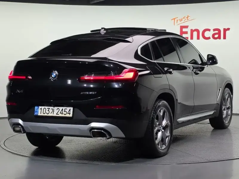 2023 BMW X4 с пробегом 29 387 км