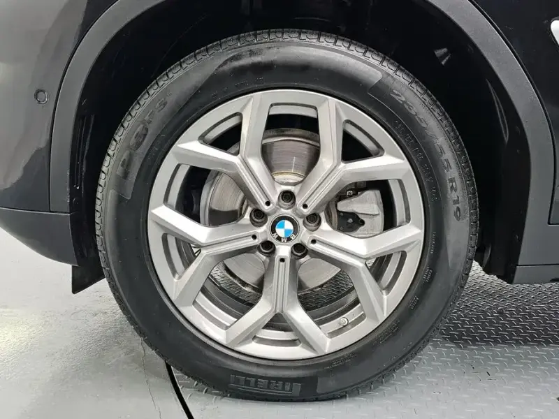 2023 BMW X4 с пробегом 66 878 км