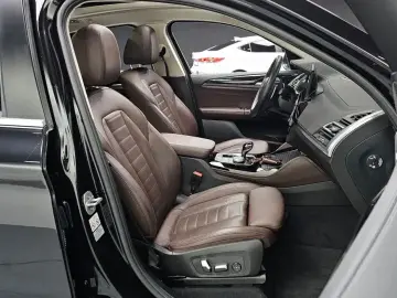 2023 BMW X4 с пробегом 66 878 км