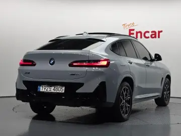 2023 BMW X4 с пробегом 39 399 км