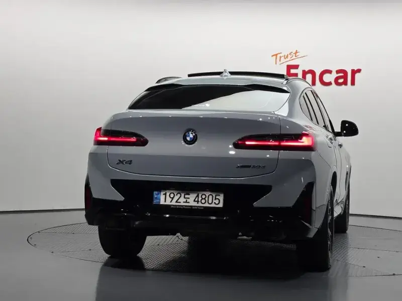 2023 BMW X4 с пробегом 39 399 км