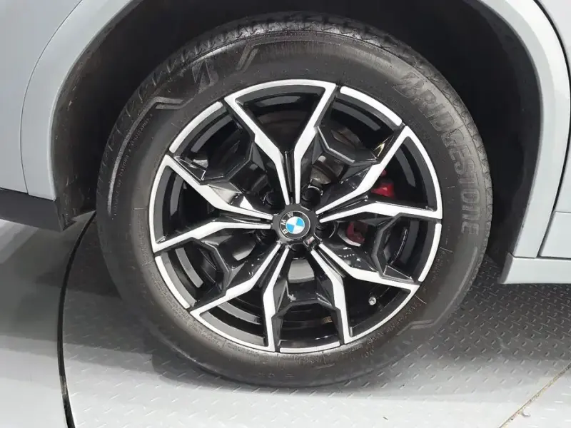 2023 BMW X4 с пробегом 39 399 км