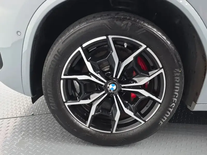 2023 BMW X4 с пробегом 39 399 км