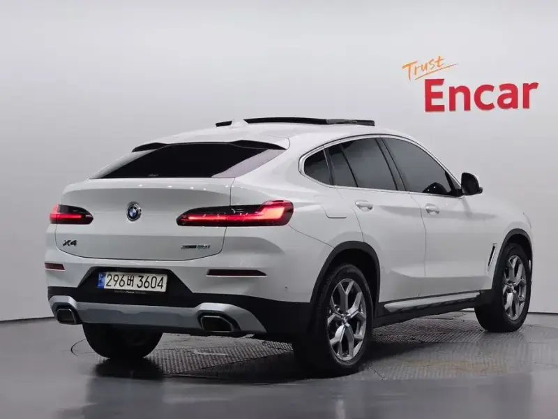 2024 BMW X4 с пробегом 32 638 км