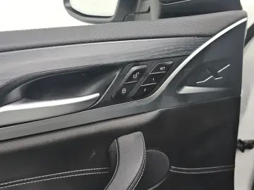 2024 BMW X4 с пробегом 32 638 км