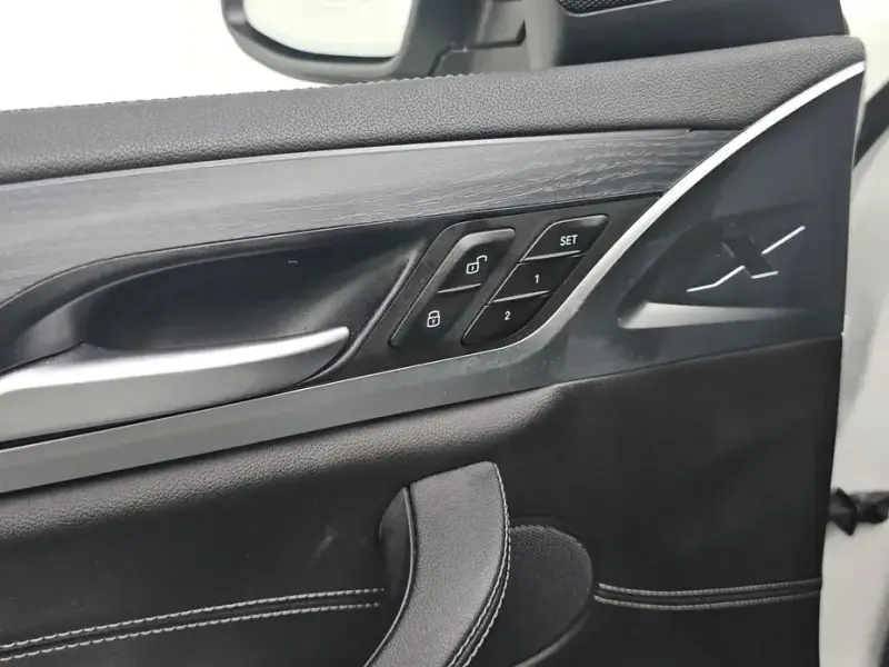 2024 BMW X4 с пробегом 32 638 км