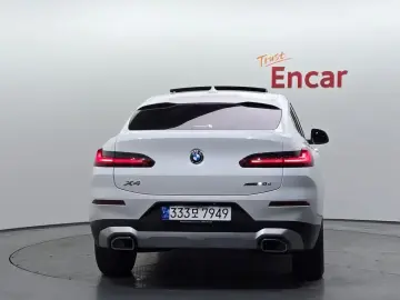 2023 BMW X4 с пробегом 44 727 км