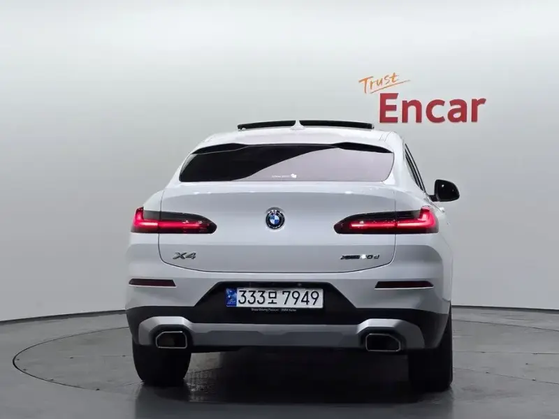 2023 BMW X4 с пробегом 44 727 км