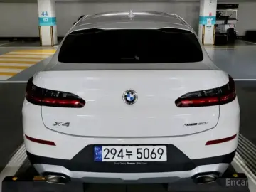 2024 BMW X4 с пробегом 11 700 км