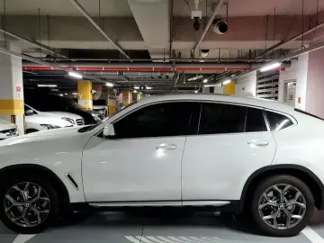 2024 BMW X4 с пробегом 11 700 км