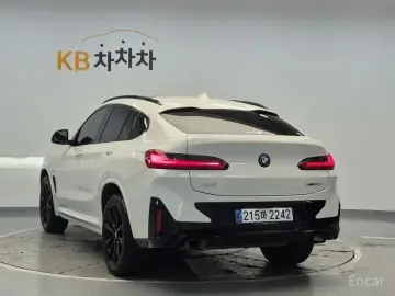 2025 BMW X4 с пробегом 11 122 км