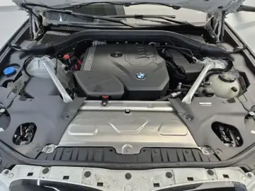 2025 BMW X4 с пробегом 11 122 км
