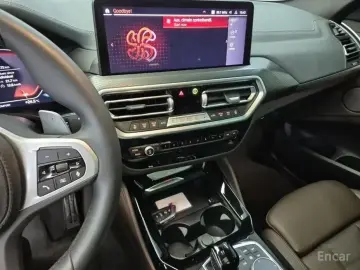 2025 BMW X4 с пробегом 11 122 км