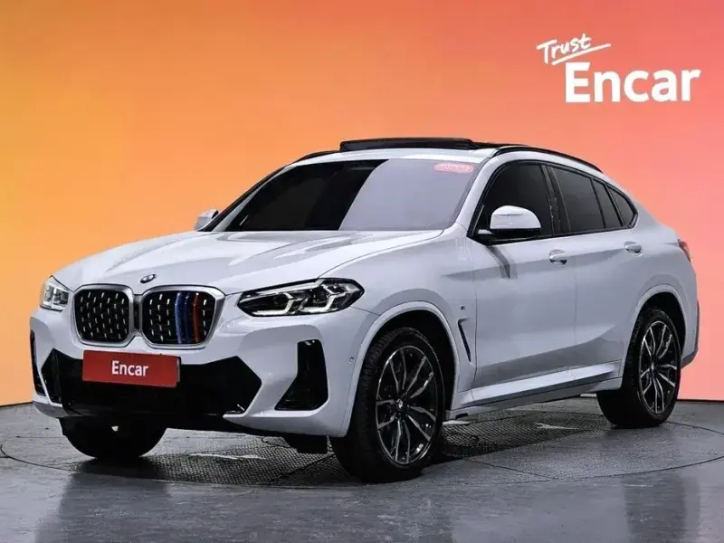 2025 BMW X4 с пробегом 9 711 км