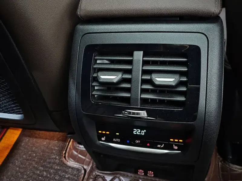 2025 BMW X4 с пробегом 9 711 км