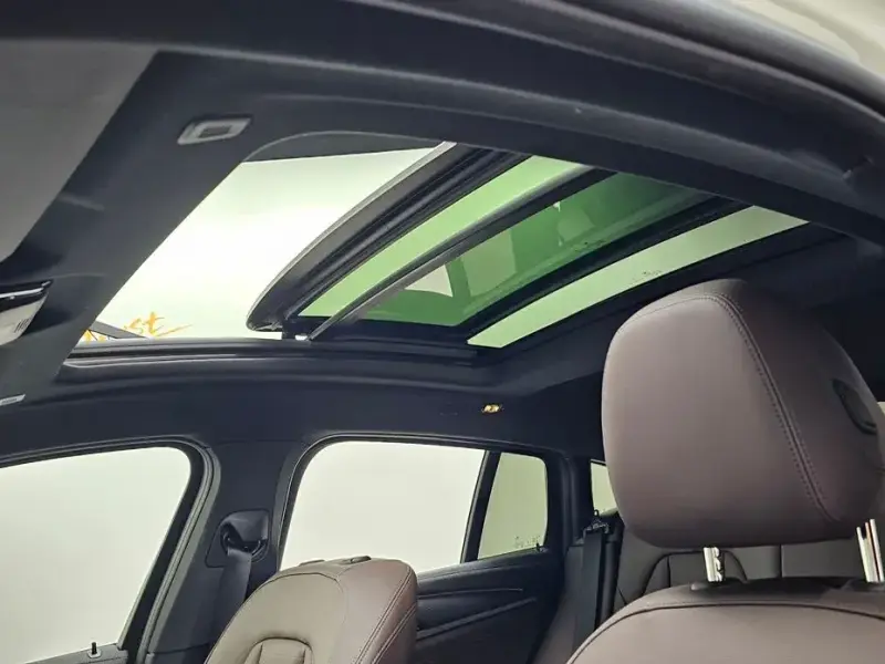2025 BMW X4 с пробегом 9 711 км