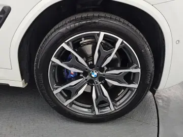 2025 BMW X4 с пробегом 9 711 км