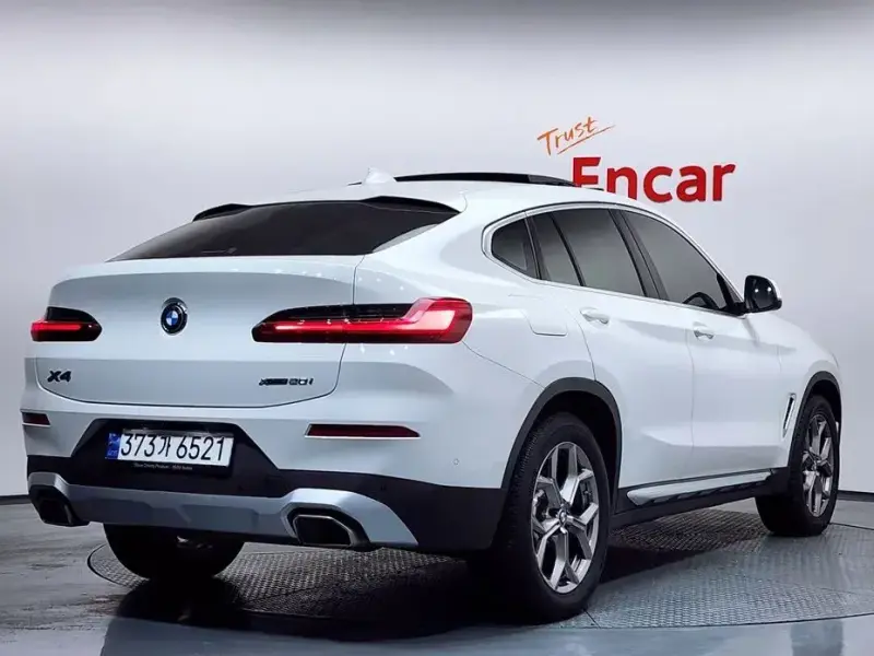 2023 BMW X4 с пробегом 43 750 км