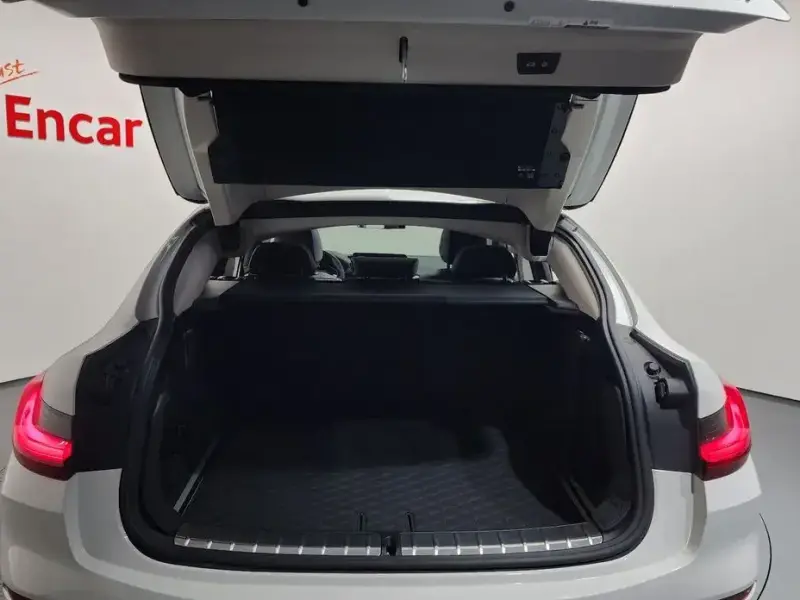 2023 BMW X4 с пробегом 43 750 км