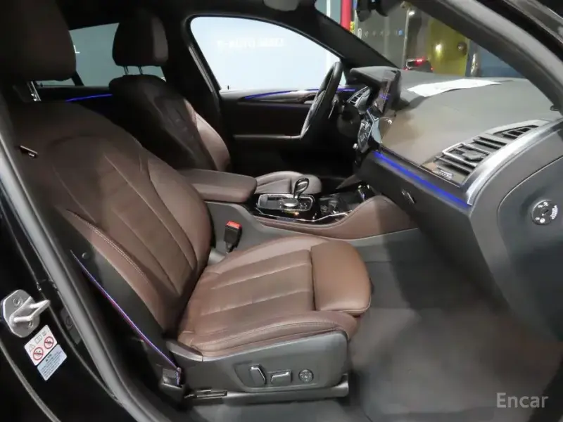 2023 BMW X4 с пробегом 16 800 км