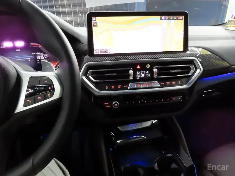 2023 BMW X4 с пробегом 16 800 км