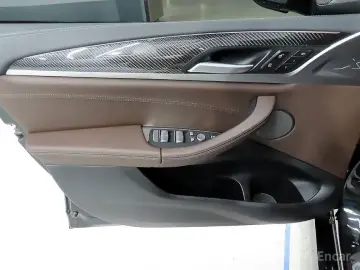 2023 BMW X4 с пробегом 16 800 км