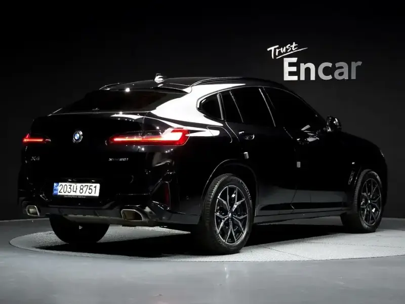 2023 BMW X4 с пробегом 61 452 км