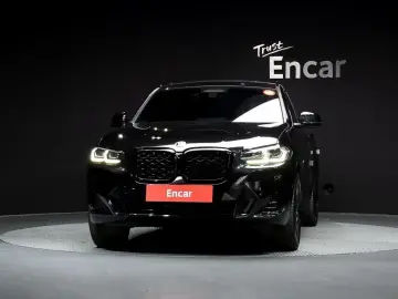 2023 BMW X4 с пробегом 61 452 км