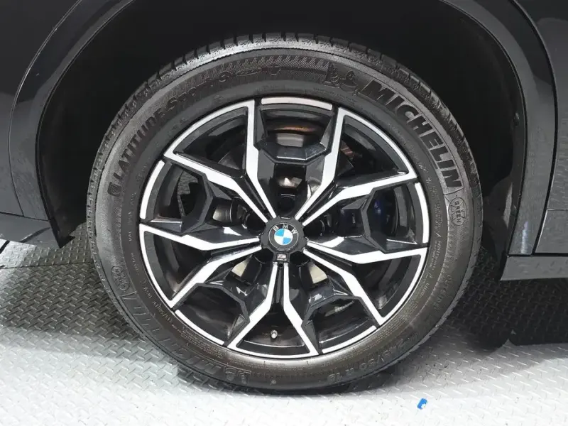2023 BMW X4 с пробегом 61 452 км