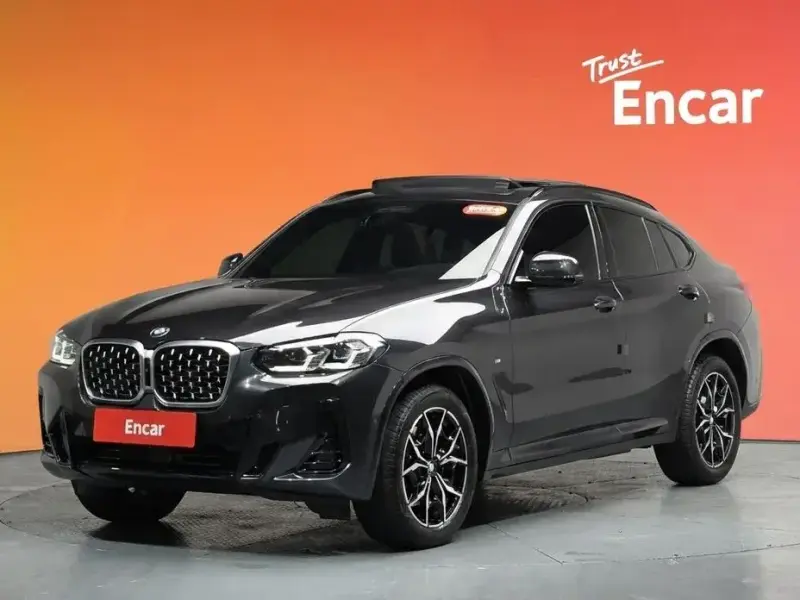 2024 BMW X4 с пробегом 14 082 км