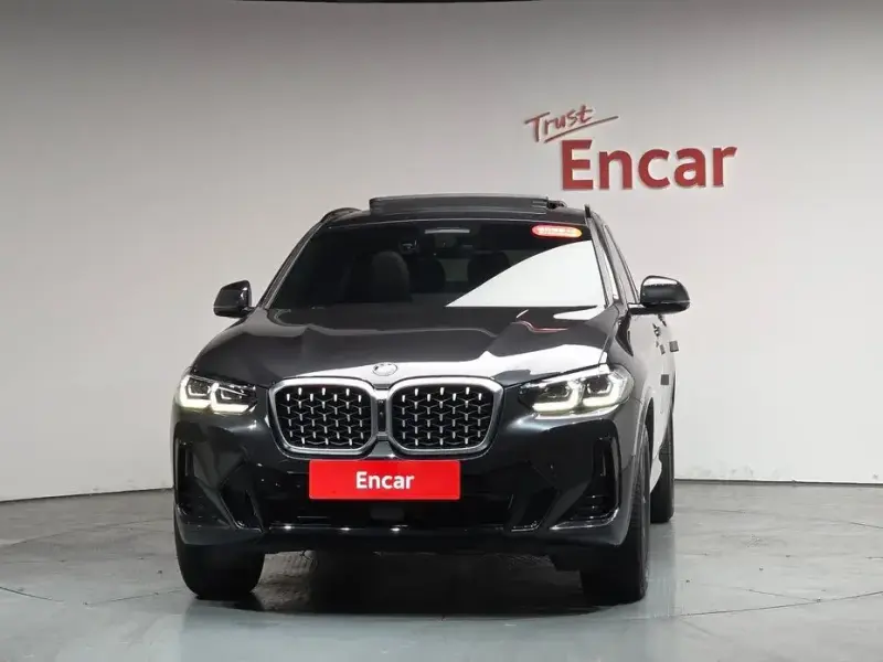 2024 BMW X4 с пробегом 14 082 км
