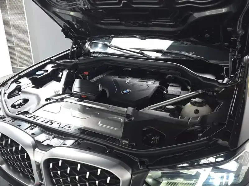2024 BMW X4 с пробегом 14 082 км