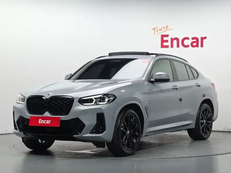 2025 BMW X4 с пробегом 7 061 км